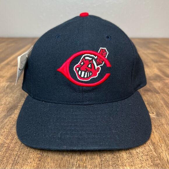 MLB Cleveland Indians Baseball Roman 90s VTG Embroidered Ball Cap Hat Size 6 7/8